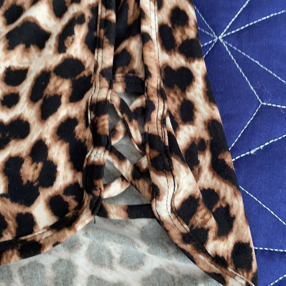 Animal print shorts - Picture 2 of 5